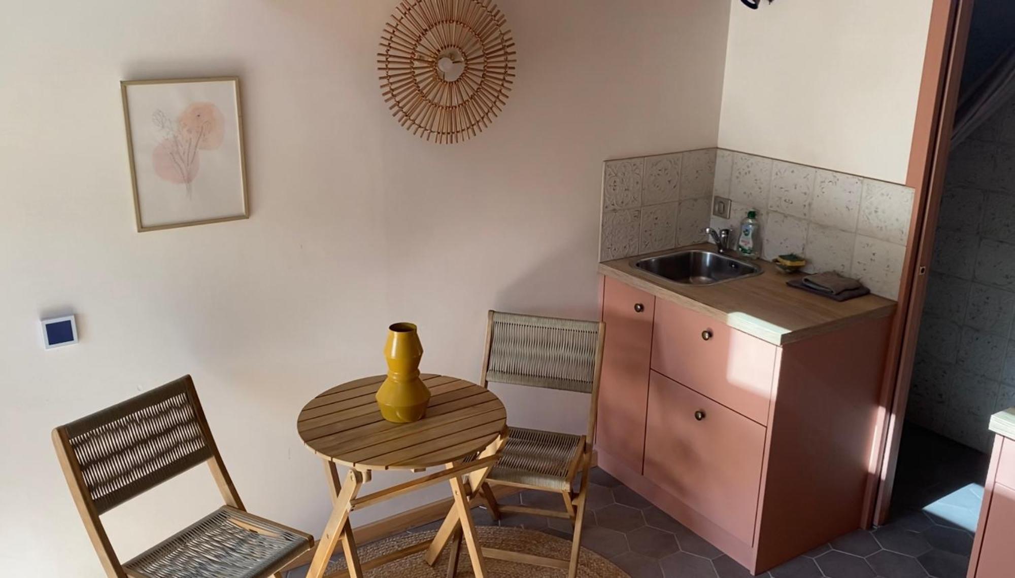 Tiny House De Tempoyrac Holiday home La Rochette (Ardeche)